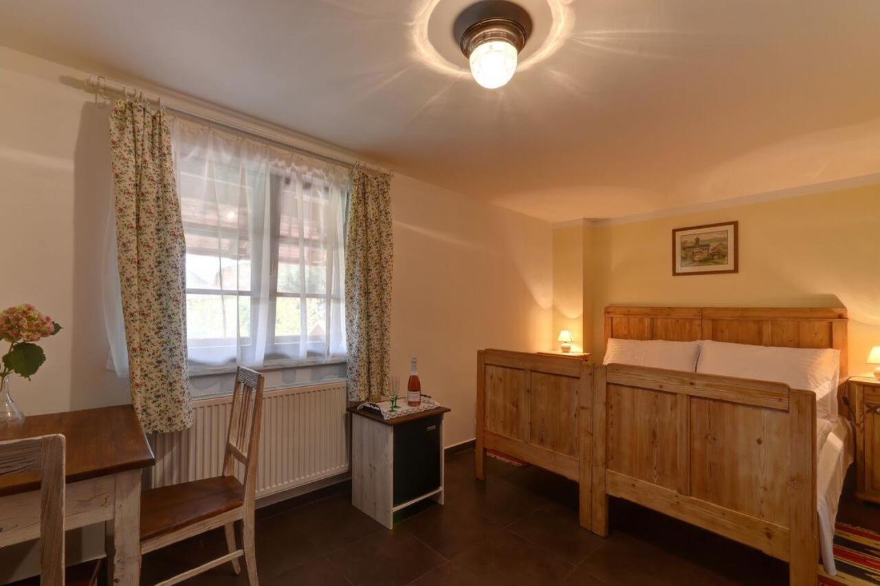 Na Letnim Byte Kouřim Habitación foto
