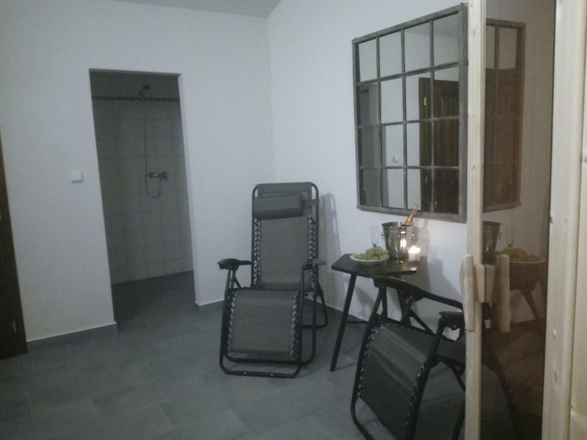 Na Letnim Byte Kouřim Exterior foto