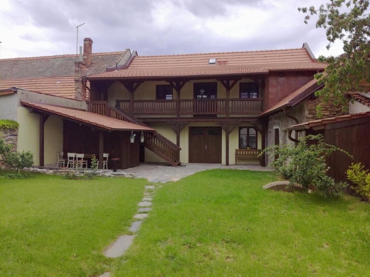 Na Letnim Byte Kouřim Exterior foto